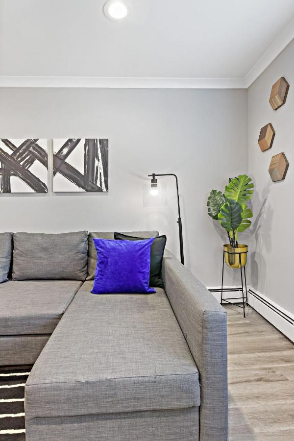 Sophisticated Studio Apartment With Modern Kitchen - Oakdale Od2 Rep Chicago Exterior foto